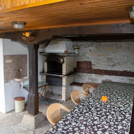 Holiday home йовчовата къща Plachkovtsi